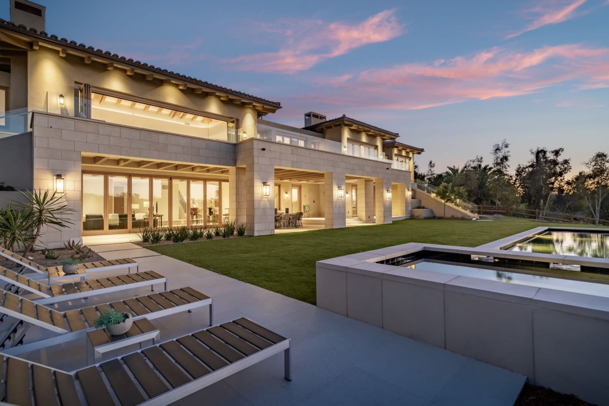 This-9950000-Rancho-Santa-Fe-Home-offers-Luxury-at-its-Finest-6