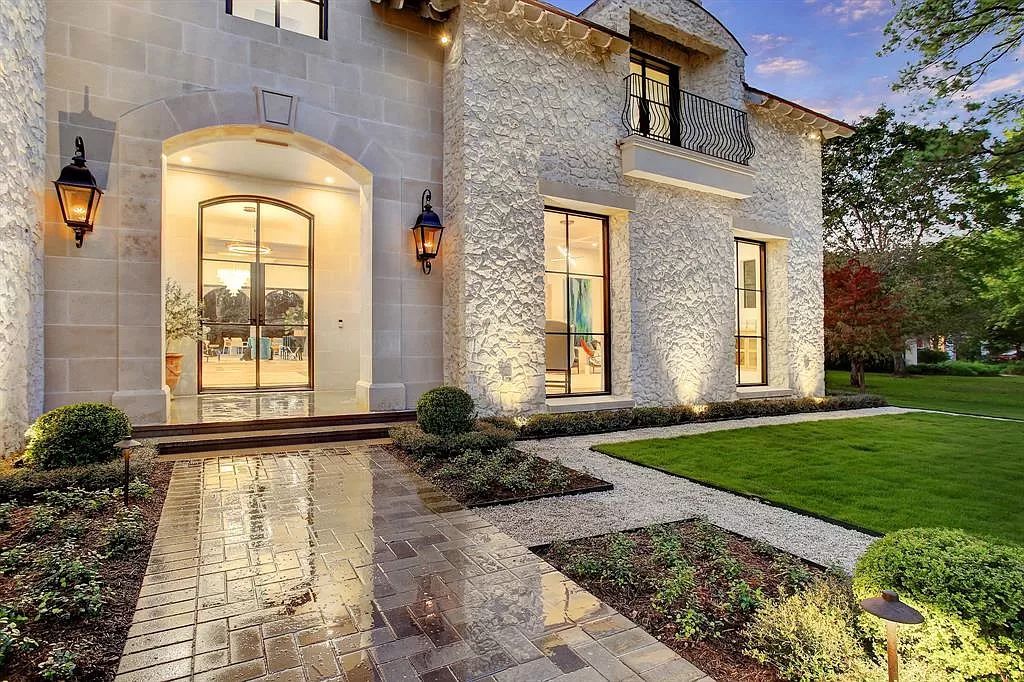 The Houston Home is a an enchanting fusion of French elegance and chic, contemporary vision now available for sale. This home located at 721 Ourlane Cir, Houston, Texas; offering 8 bedrooms and 11 bathrooms with over 12,000 square feet of living spaces.