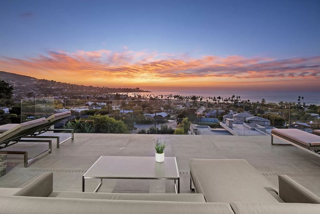 A-La-Jolla-House-with-The-Best-Views-Imaginable-Sells-for-17900000-15