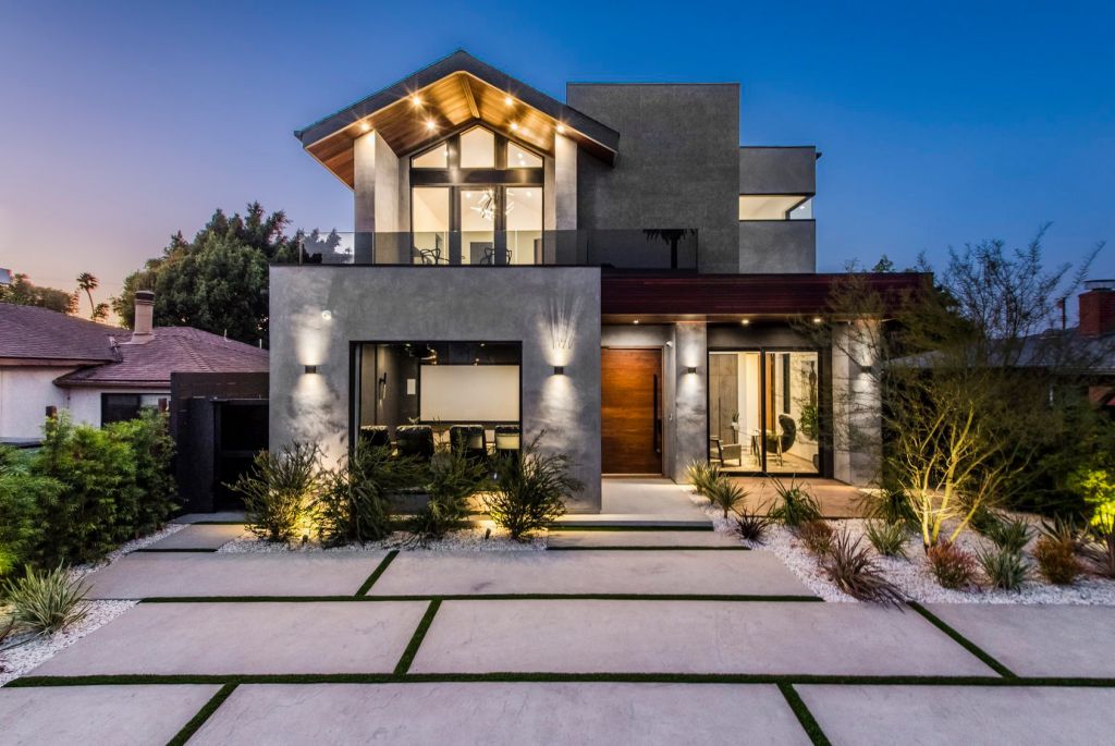 A-Smart-Home-in-Venice-Designed-and-Built-by-the-Arzuman-Brothers-3