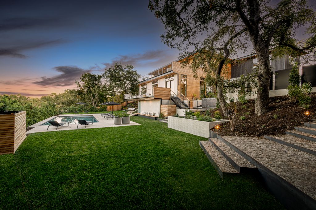 An-Unparalleled-Architectural-Home-for-Sale-in-Encino-at-8995000-37