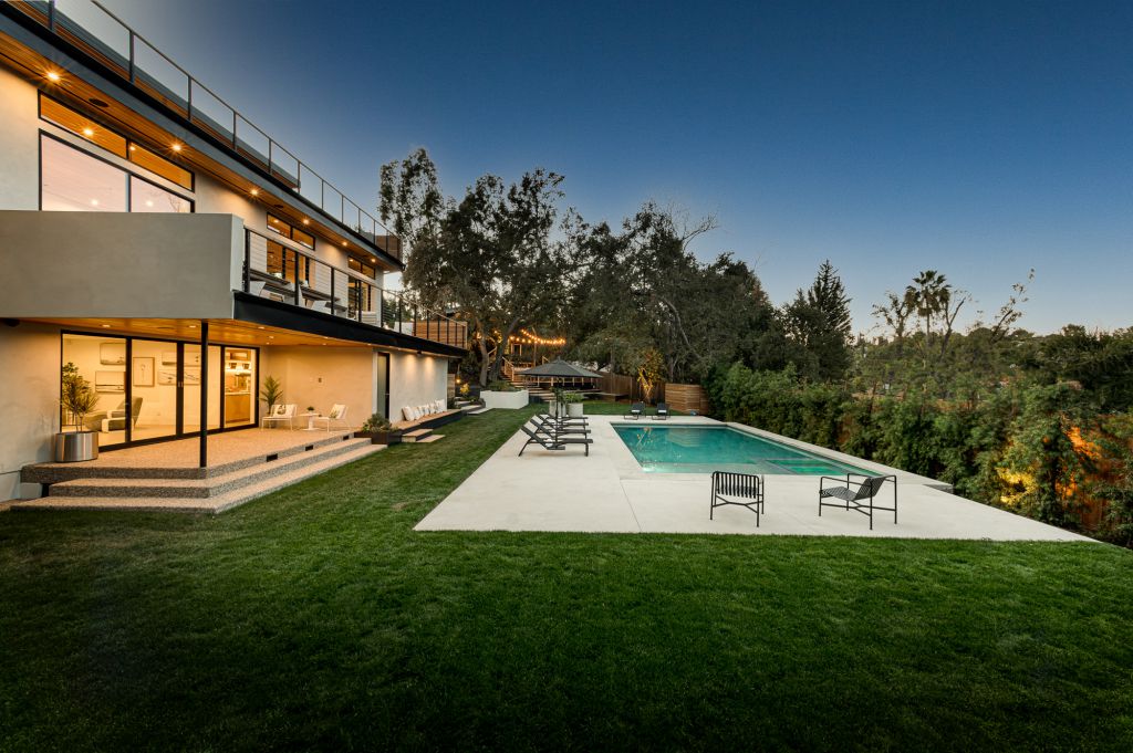 An-Unparalleled-Architectural-Home-for-Sale-in-Encino-at-8995000-43