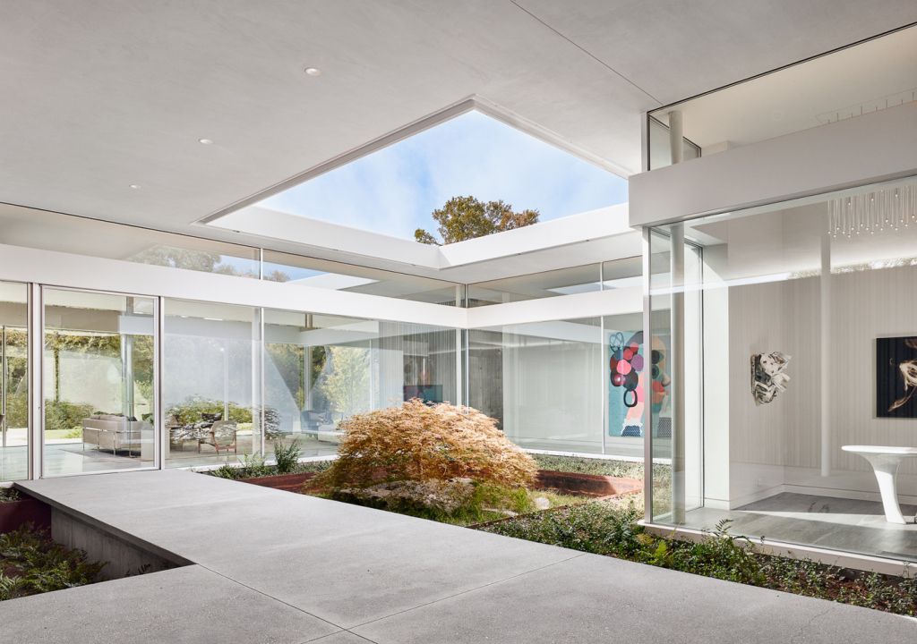 Elegant-Preston-Hollow-Home-in-Dallas-Texas-by-Specht-Architects-22