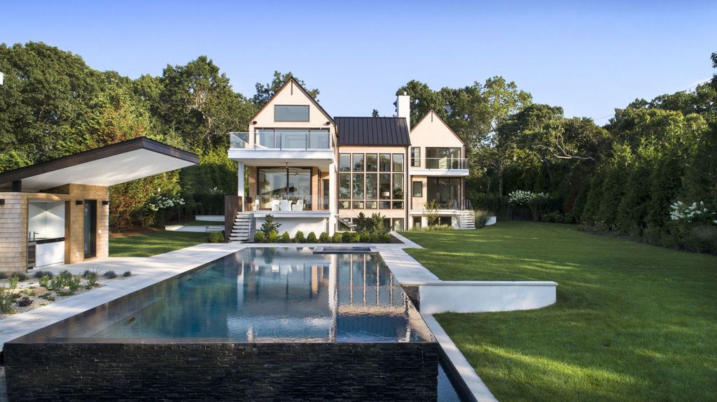 Harmonious-and-Thoughtful-Sag-Harbor-Home-on-Market-for-9799000-12