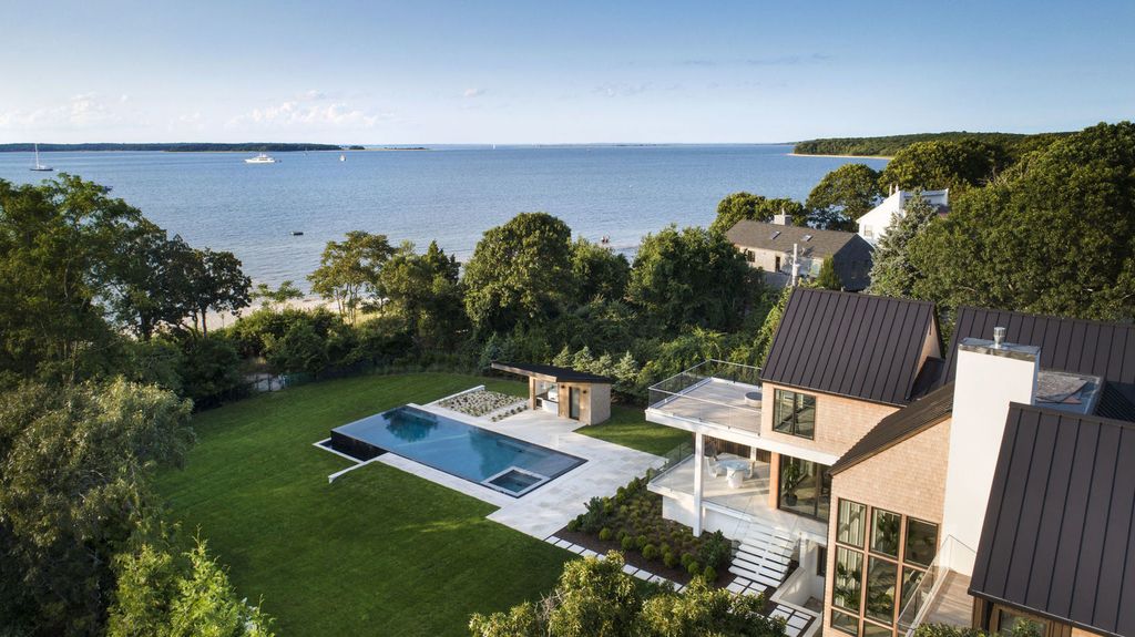 Harmonious-and-Thoughtful-Sag-Harbor-Home-on-Market-for-9799000-2