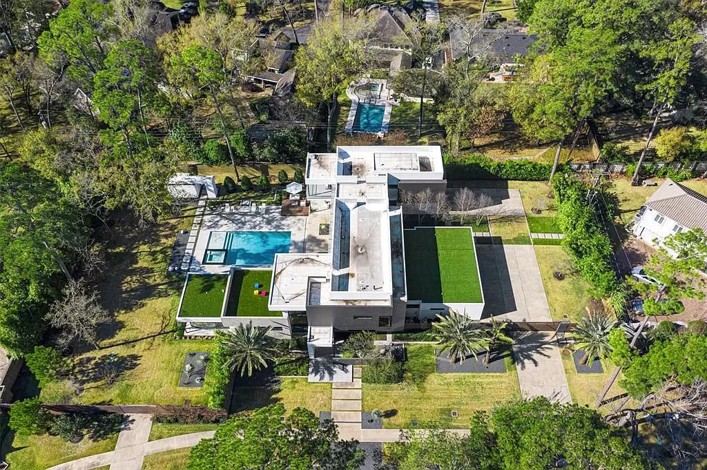 The Houston House is a one of finest modern homes in a quiet Bunker Hill neighborhood was designed to be energy efficient & sustainable now available for sale. This home located at 11 Gage Ct, Houston, Texas;