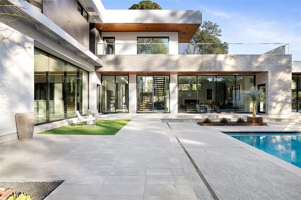 The Houston House is a one of finest modern homes in a quiet Bunker Hill neighborhood was designed to be energy efficient & sustainable now available for sale. This home located at 11 Gage Ct, Houston, Texas;