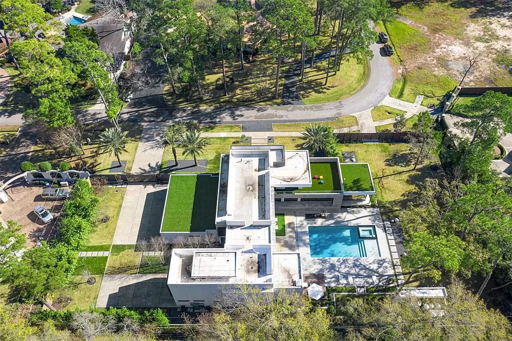 The Houston House is a one of finest modern homes in a quiet Bunker Hill neighborhood was designed to be energy efficient & sustainable now available for sale. This home located at 11 Gage Ct, Houston, Texas;