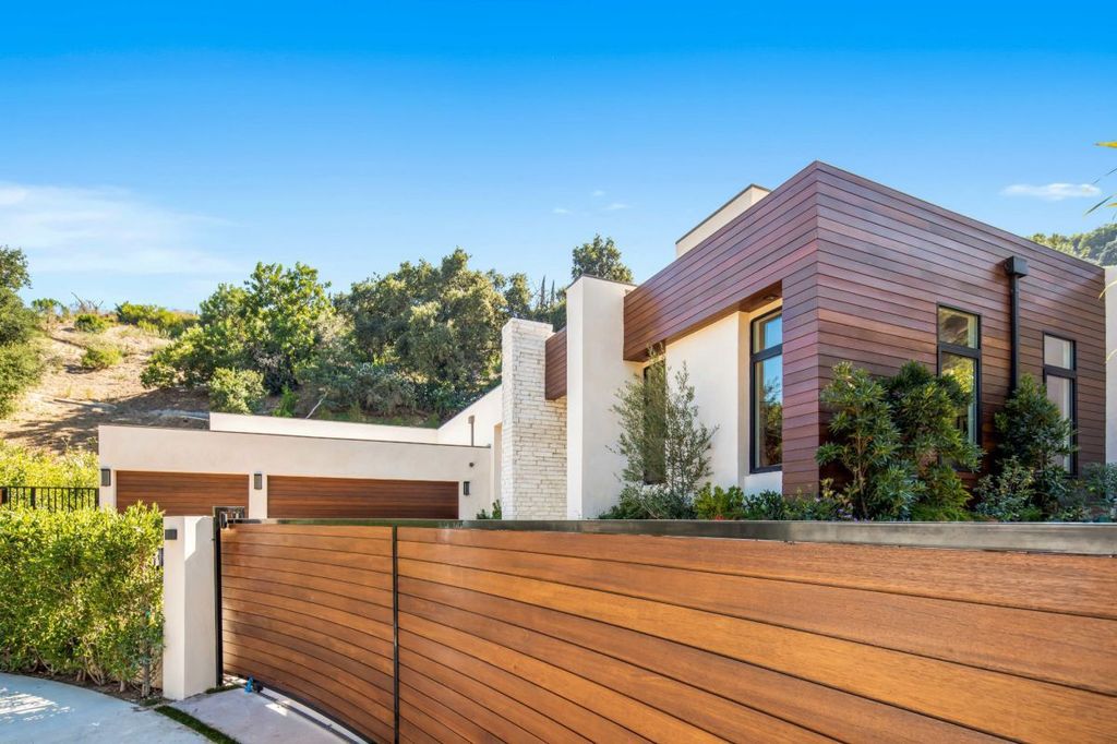 Inside a breathtaking house with serenity mountain view in California