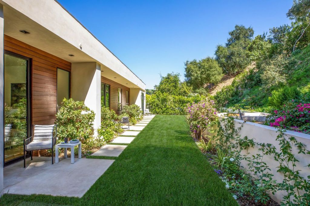 Inside a breathtaking house with serenity mountain view in California