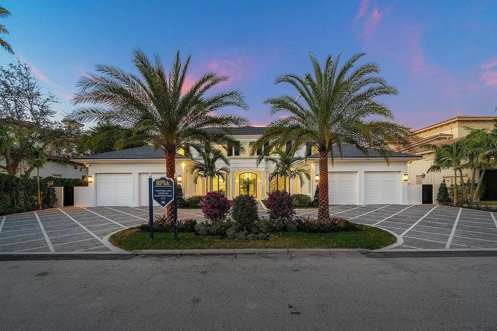 Newly-Modern-Transitional-Boca-Raton-Home-just-Listed-for-12990000-46_compressed