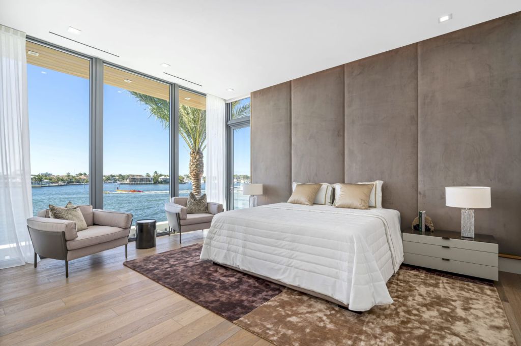 Palatially-Brand-New-Fort-Lauderdale-Mansion-hits-Market-for-24950000-11