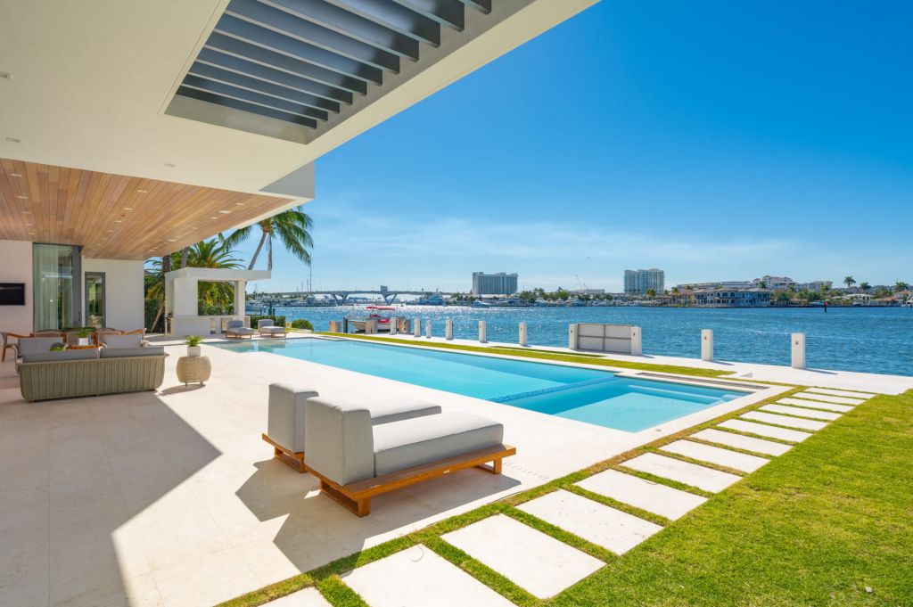 The Fort Lauderdale Mansion is a modern masterpiece in prestigious Harbor Beach with Awe-inspiring Intracoastal views now available for sale. This home located at 2412 Laguna Dr, Fort Lauderdale, Florida; offering 6 bedrooms and 9 bathrooms with over 9,400 square feet of living spaces