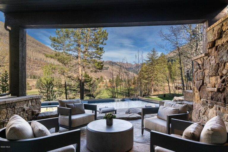 This 32,000,000 Home in Colorado is the Legendary Living of Vail Town