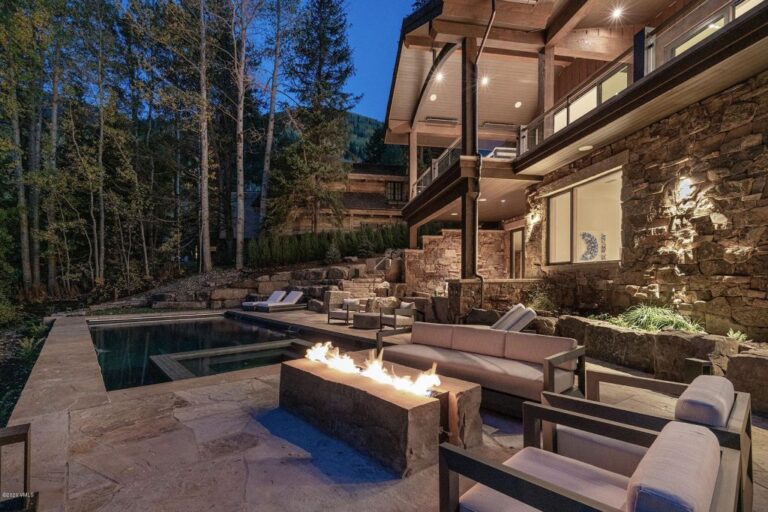 This 32,000,000 Home in Colorado is the Legendary Living of Vail Town