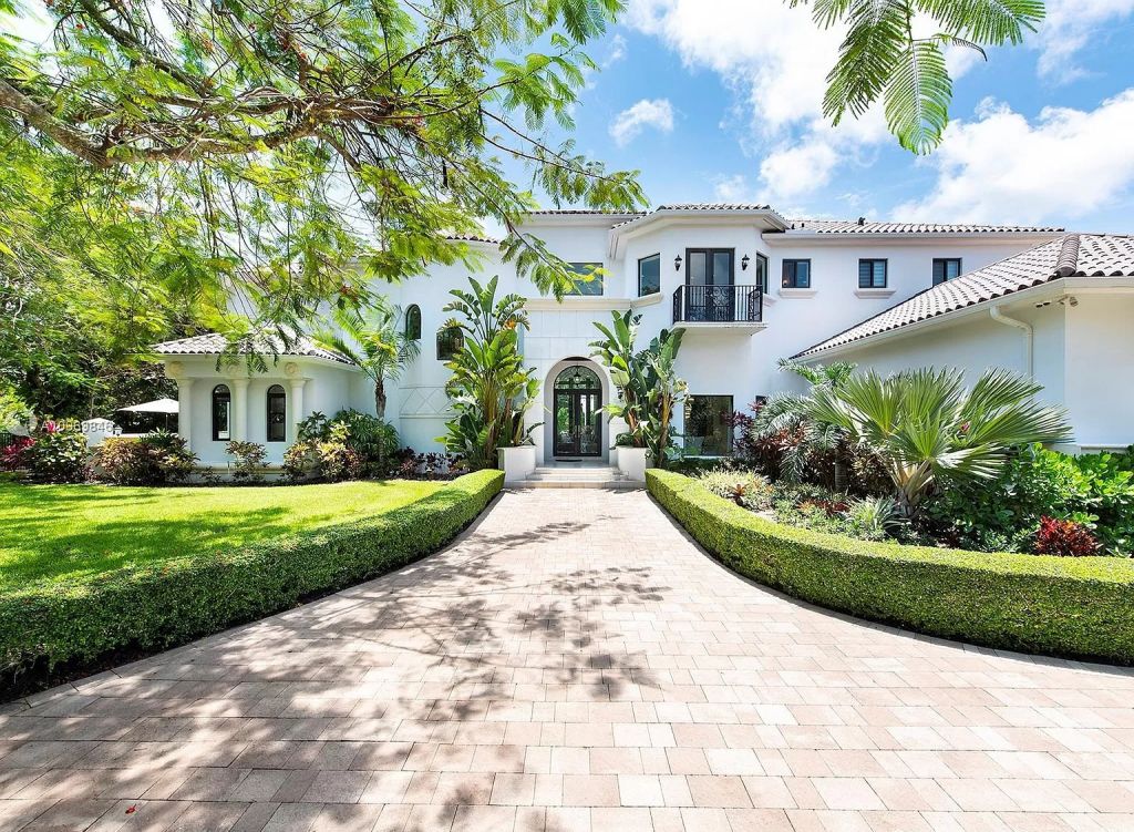 The Pinecrest Home is a classic and superior architectural design property with exquisite, finest modern finishes and details now available for sale. This home located at 13000 SW 63rd Ave, Pinecrest, Florida; offering 6 bedrooms and 8 bathrooms with over 8,800 square feet of living spaces.