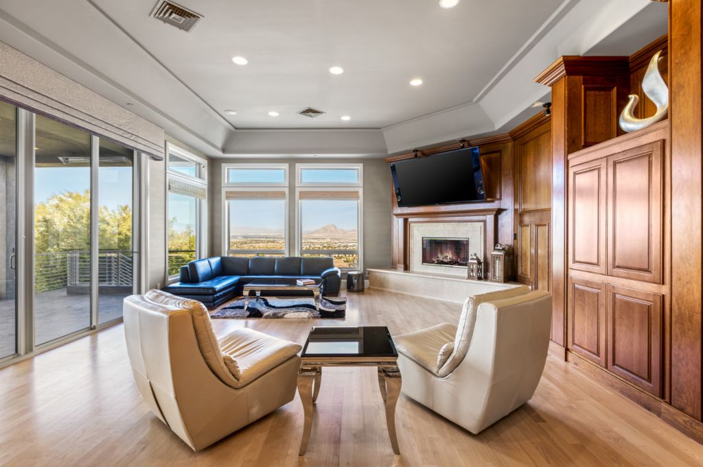 The Henderson House is a luxurious property with almost every room features unobstructed views now available for sale. This home located at 1508 View Field Ct, Henderson, Nevada; offering 4 bedrooms and 8 bathrooms with over 7,600 square feet of living spaces.