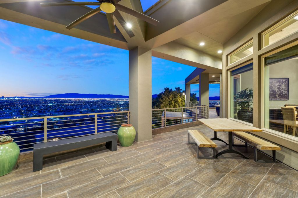 This-4765000-Henderson-House-has-The-Most-Expansive-Views-14