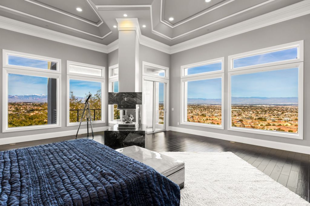 This-4765000-Henderson-House-has-The-Most-Expansive-Views-18