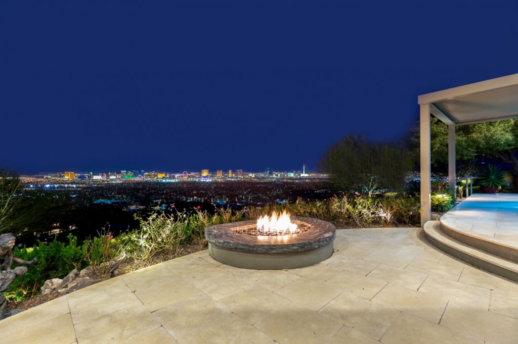 This-4765000-Henderson-House-has-The-Most-Expansive-Views-7