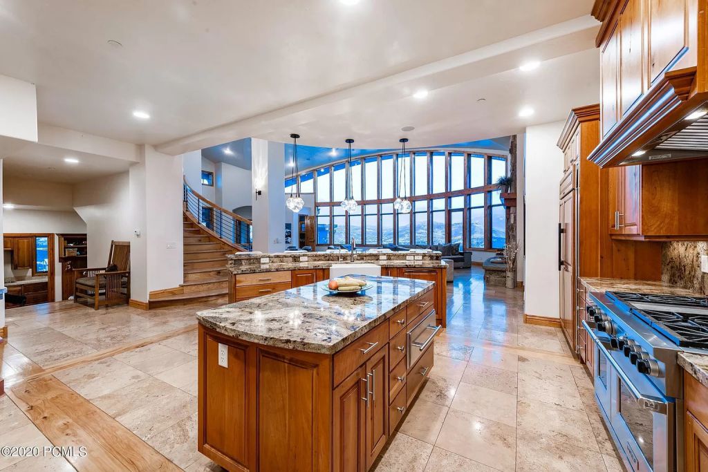 The Utah Home is a fabulous property overlooking Park City enjoys giant panoramic ski run views now available for sale. This home located at 370 Mountain Top Rd, Park City, Utah; offering 4 bedrooms and 5 bathrooms with over 7,000 square feet of living spaces.