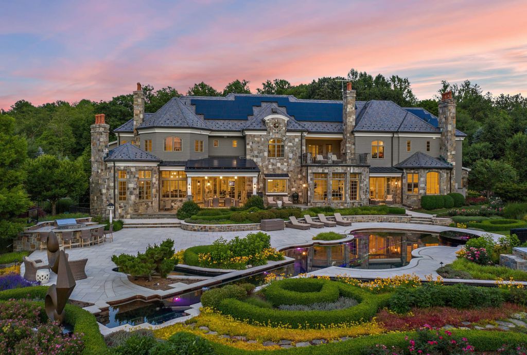 The New York Home is a luxurious property with extraordinary architectural details and exquisite formal gardens with fountains now available for sale. This home located at 55 Penwood Rd, Bedford Corners, New York; offering 6 bedrooms and 11 bathrooms with over 10,000 square feet of living spaces.