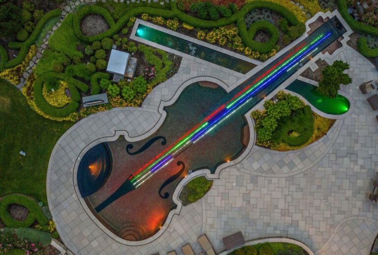 This 8,500,000 New York Home has An Unique ViolinShaped Pool