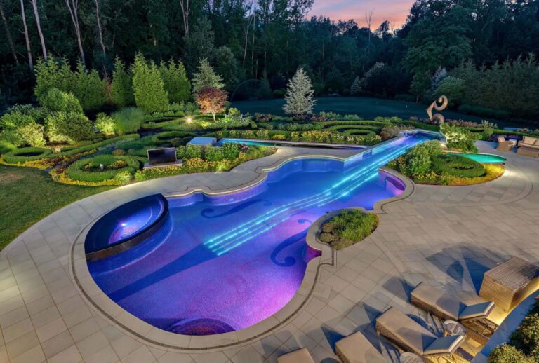 This 8,500,000 New York Home has An Unique ViolinShaped Pool