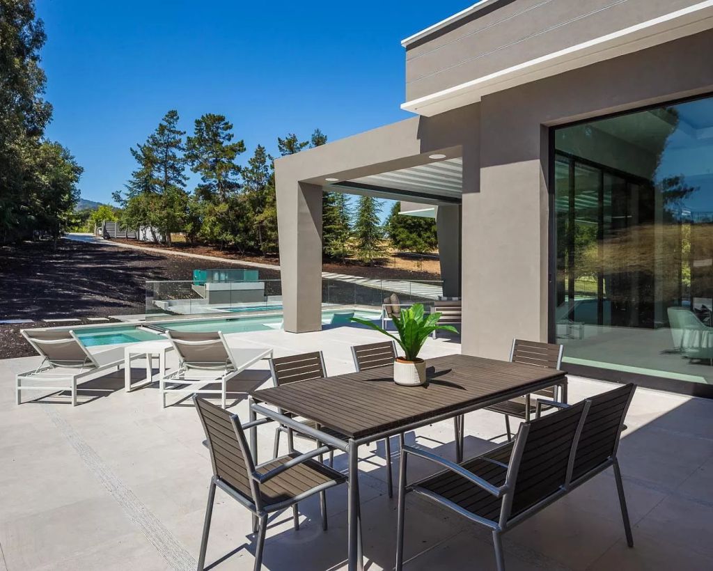 The Los Altos Hills House is a luxurious home with open layout now available for sale. This home located at 12398 Stonebrook Dr, Los Altos Hills, California; offering 5 bedrooms and 7 bathrooms with over 7,000 square feet of living spaces.