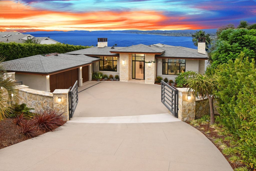 The California Contemporary Home is a newly built residence in Palos Verdes has a beautiful heated infinity pool, spa, and lovely grass area now available for sale. This home located at 941 Via Nogales, Palos Verdes, California; offering 5 bedrooms and 8 bathrooms with over 7,400 square feet of living spaces.