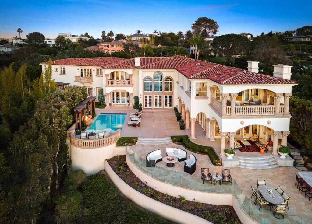 The La Jolla Mansion is a masterfully designed, meticulously constructed estate with front row views of the Pacific Ocean now available for sale. This home located at 9860 La Jolla Farms Rd, La Jolla, California; offering 7 bedrooms and 7 bathrooms with over 11,400 square feet of living spaces