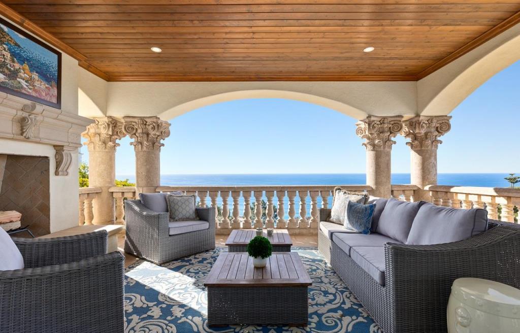 The La Jolla Mansion is a masterfully designed, meticulously constructed estate with front row views of the Pacific Ocean now available for sale. This home located at 9860 La Jolla Farms Rd, La Jolla, California; offering 7 bedrooms and 7 bathrooms with over 11,400 square feet of living spaces