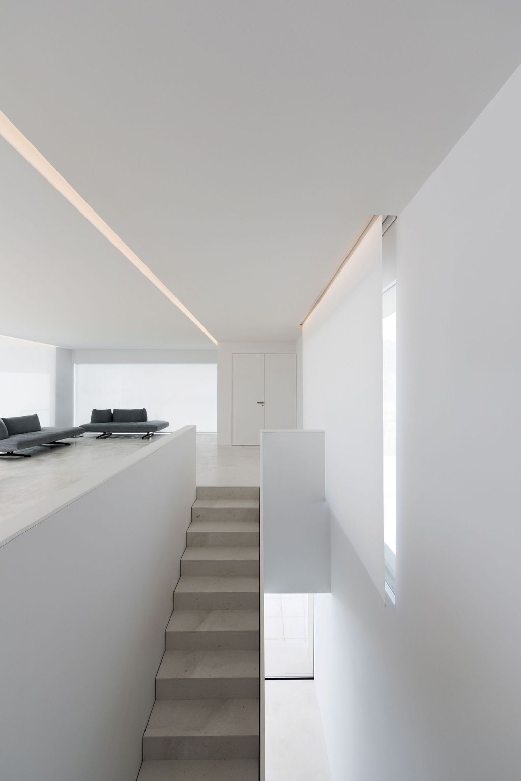 Unimaginable-Sand-House-in-Spain-by-Fran-Silvestre-Arquitectos-17
