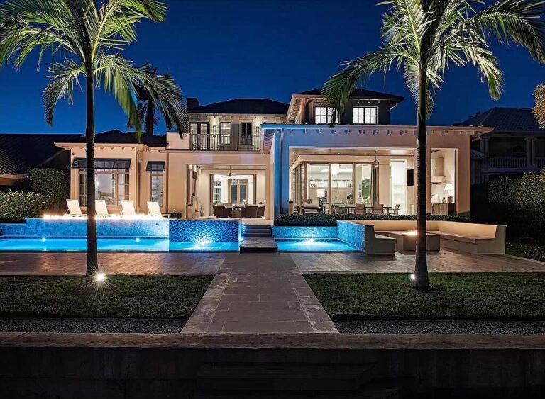 A $11,995,000 Magnificent Home in Naples offers Unparalleled Quality meets Unrivaled Views