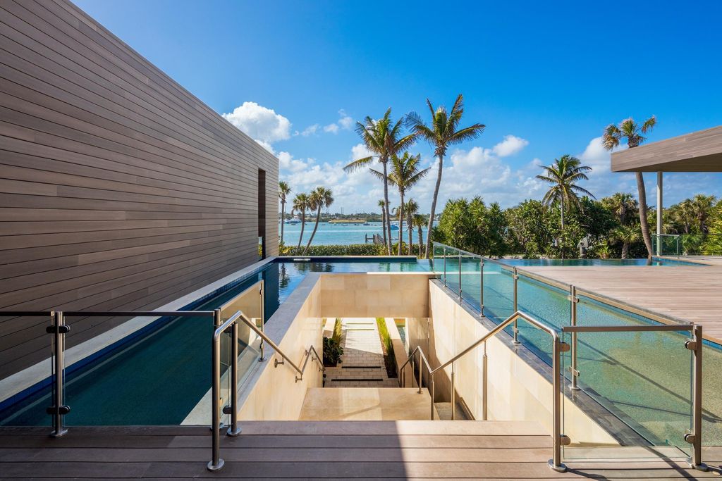 A-37900000-Modern-Mansion-in-the-Ultra-Exclusive-Enclave-of-Jupiter-Island-18