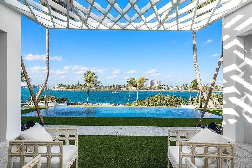 A-Direct-Oceanfront-Palm-Beach-Mansion-hits-the-Market-for-78500000-4