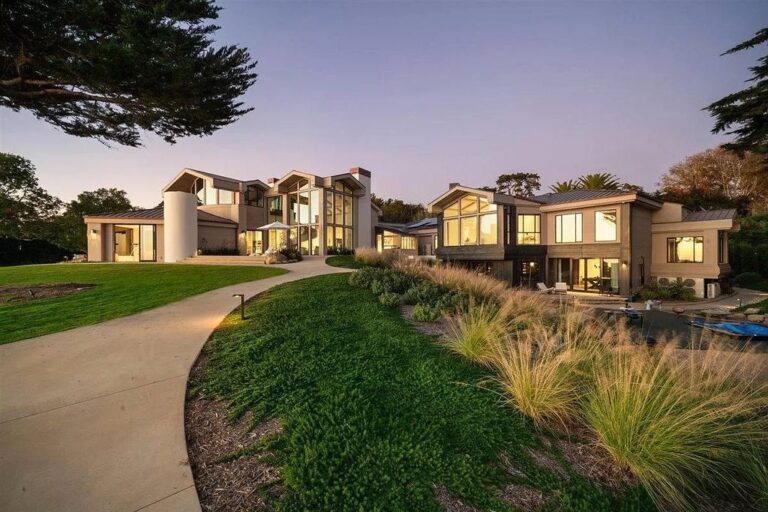 Exceptional Santa Barbara Mansion on 4 Ocean View Acres