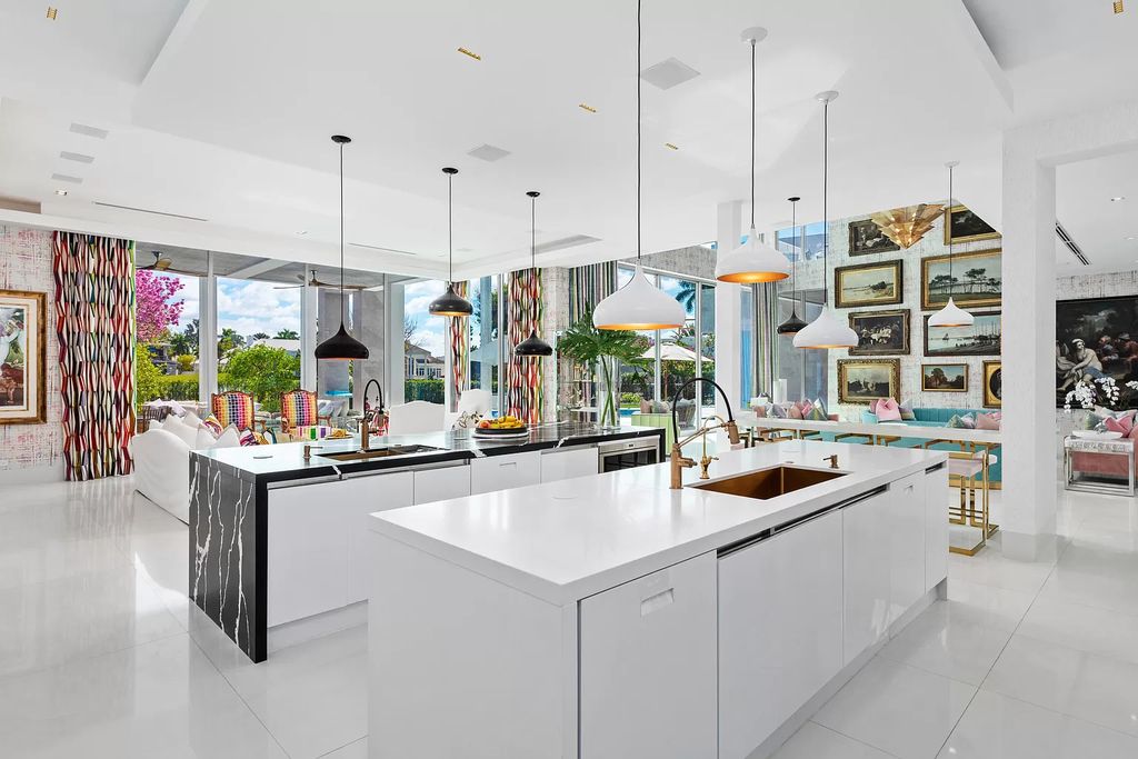 The Boca Raton Home is a South African inspiration and dramatic contemporary design now available for sale. This home located at 7170 Ayrshire Ln, Boca Raton, Florida; offering 4 bedrooms and 7 bathrooms with over 7,500 square feet of living spaces.