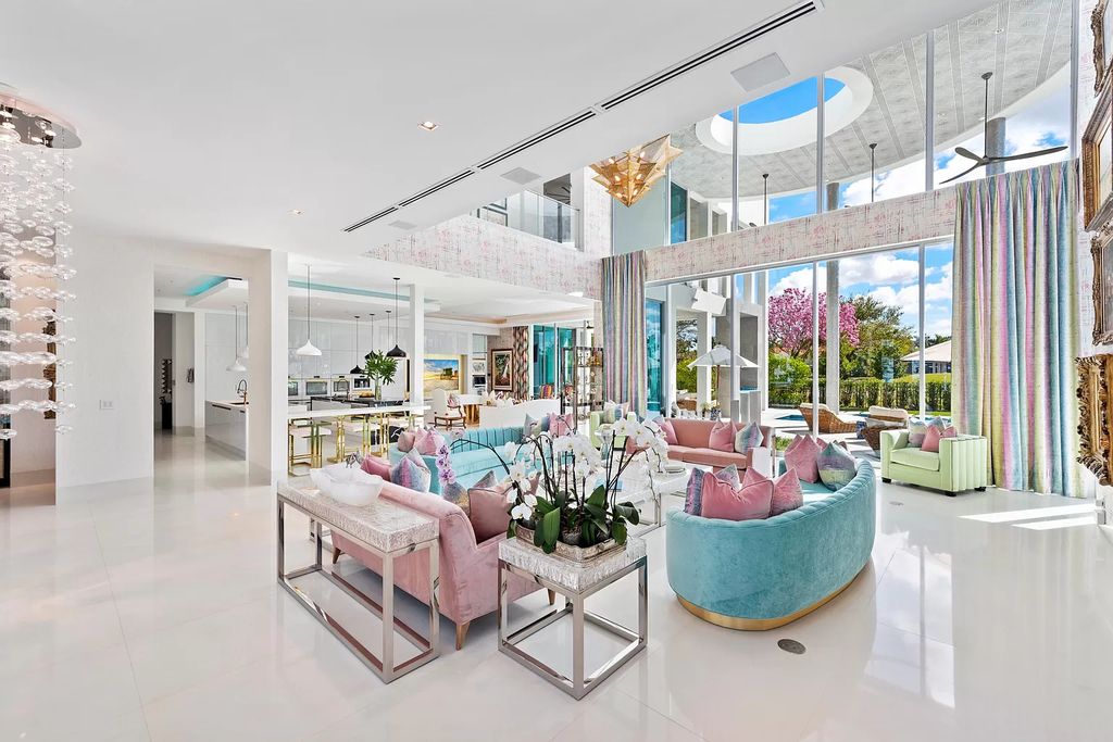 The Boca Raton Home is a South African inspiration and dramatic contemporary design now available for sale. This home located at 7170 Ayrshire Ln, Boca Raton, Florida; offering 4 bedrooms and 7 bathrooms with over 7,500 square feet of living spaces.