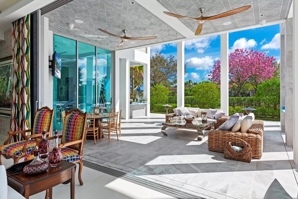 Inside-A-12950000-New-Boca-Raton-Home-with-Dramatic-Contemporary-Design-22