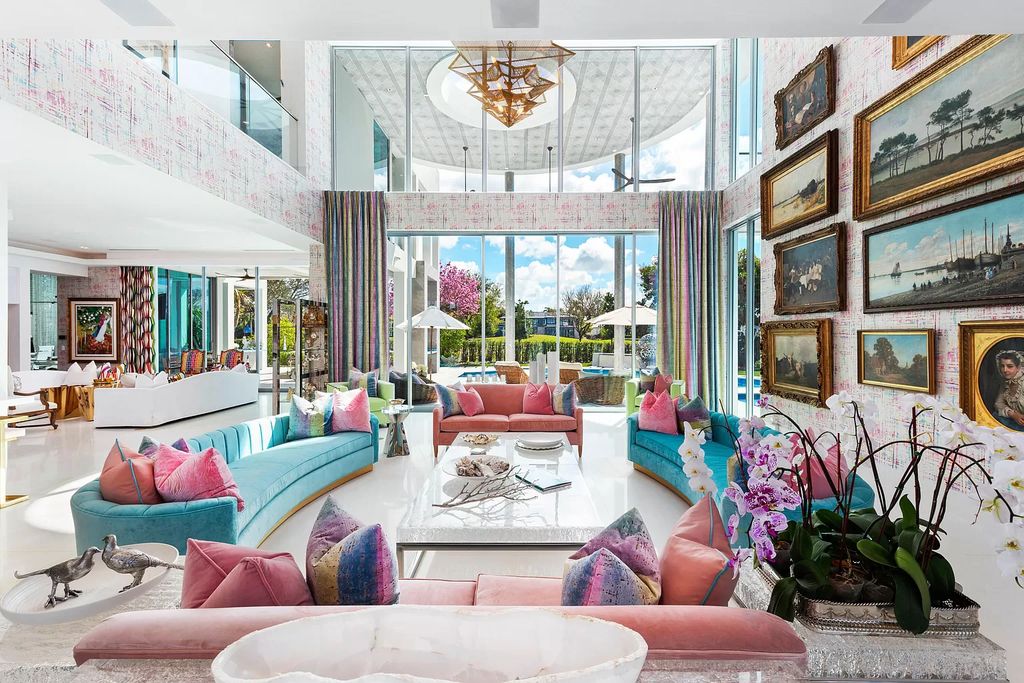 The Boca Raton Home is a South African inspiration and dramatic contemporary design now available for sale. This home located at 7170 Ayrshire Ln, Boca Raton, Florida; offering 4 bedrooms and 7 bathrooms with over 7,500 square feet of living spaces.