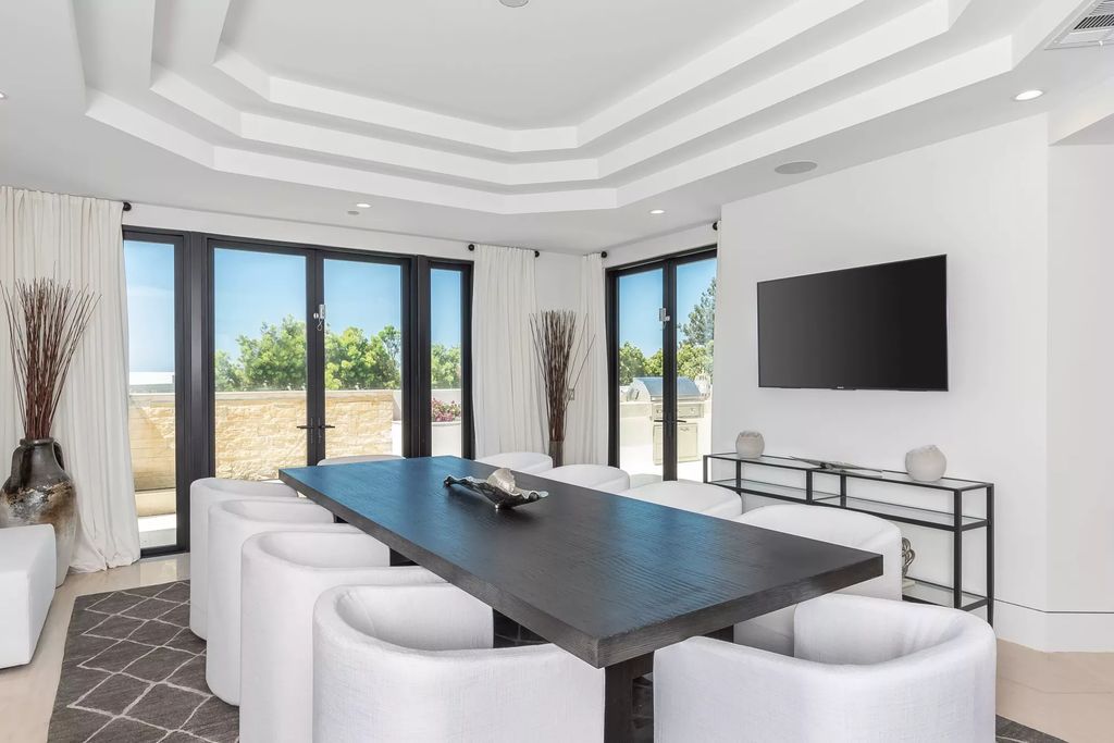 Inside Newly Constructed Oceanside house in Corona Del Mar, California