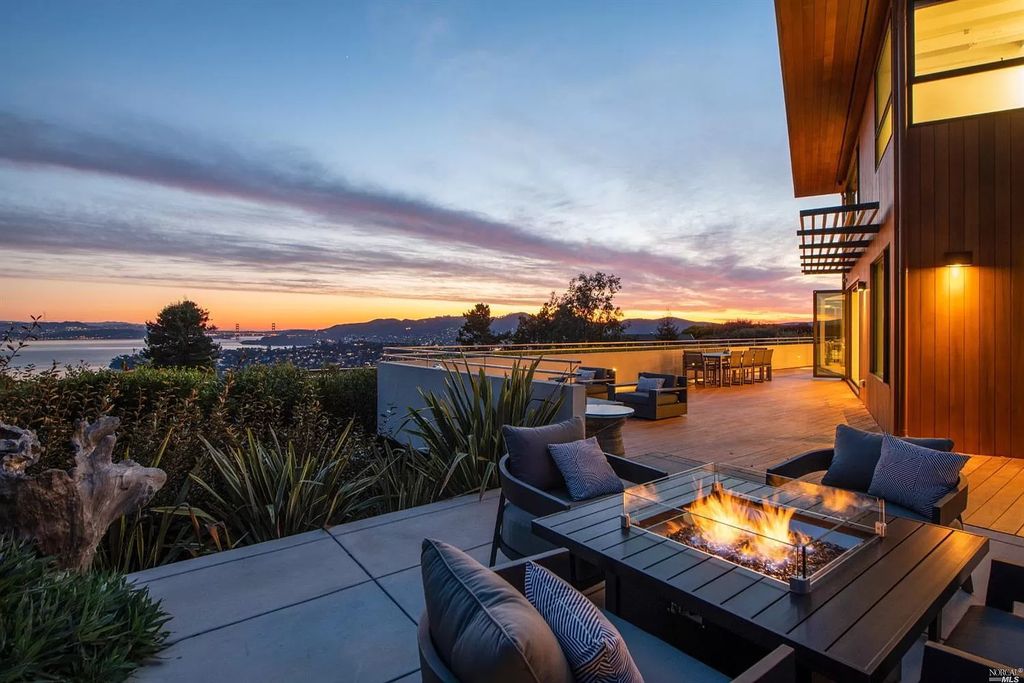 Meticulously-Designed-Tiburon-Home-with-Smart-Technology-for-Sale-at-6499000-15