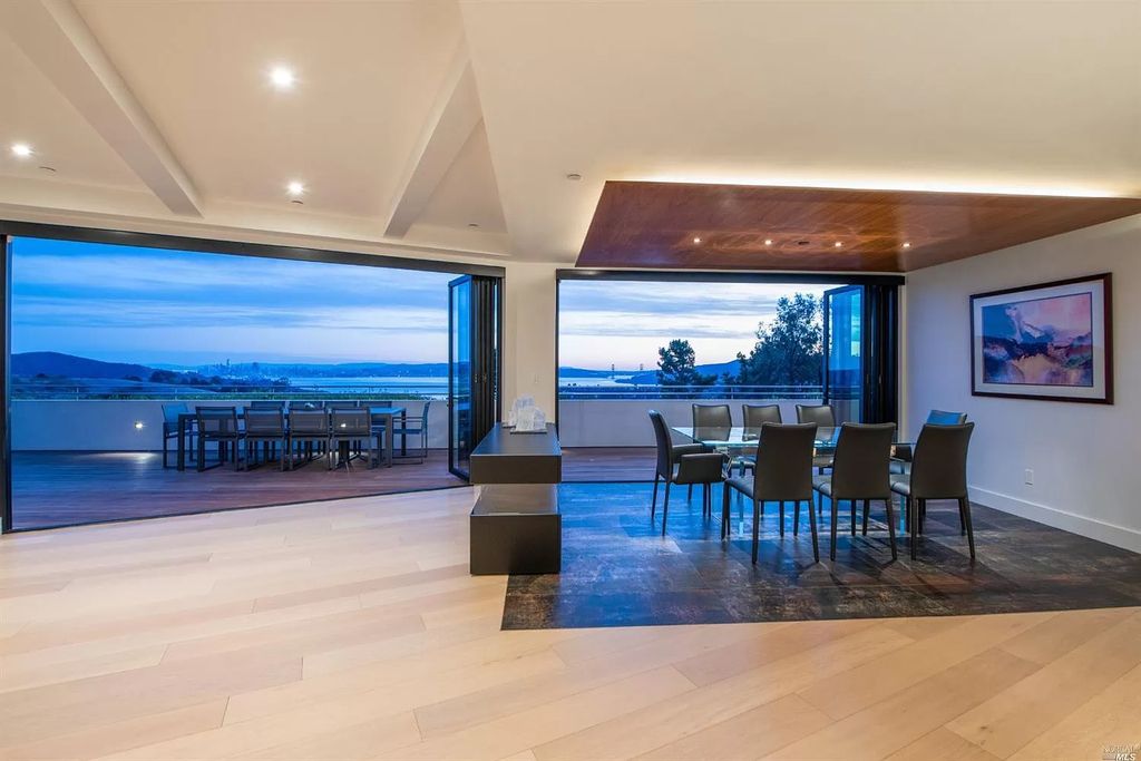 The Tiburon Home is a luxurious residence on one of the most desirable streets with sweeping views now available for sale. This home located at 86 Sugarloaf Dr, Tiburon, California; offering 5 bedrooms and 4 bathrooms with over 4,000 square feet of living spaces.