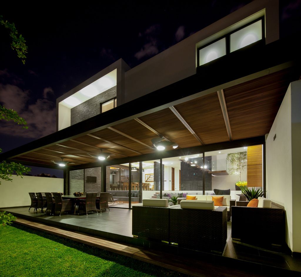 Modern-Contemporary-Designed-GM-House-in-Mexico-by-GLR-Architects-13