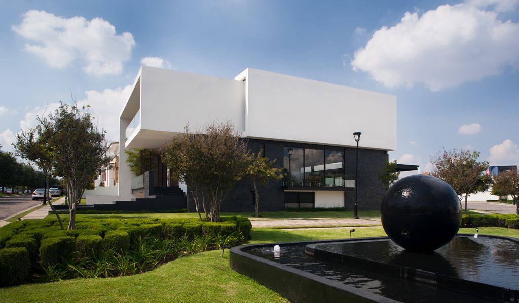 Modern-Contemporary-Designed-GM-House-in-Mexico-by-GLR-Architects-4