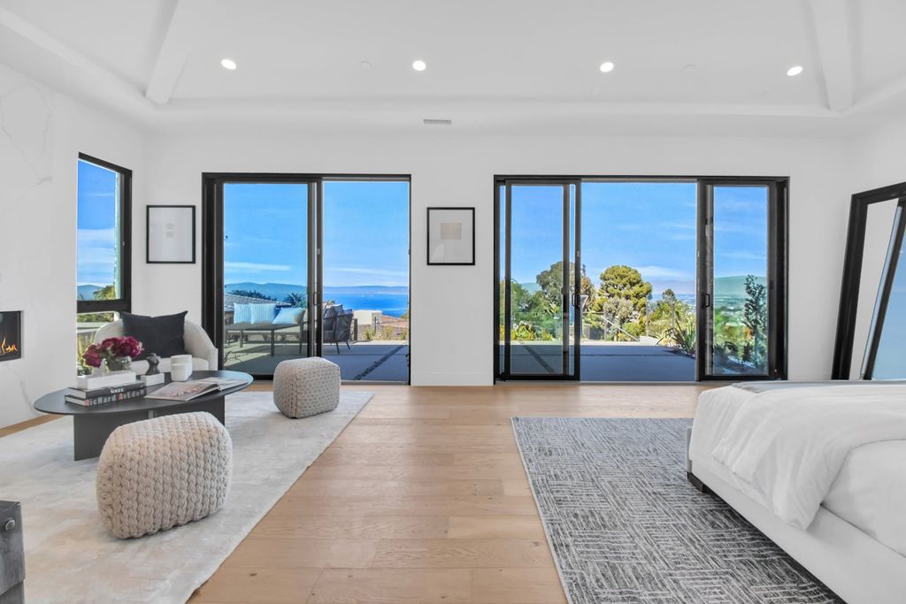 The Home in Palos Verdes is a Brand new home from Esfahani Construction with wonderful views now available for sale. This home located at 905 Via Del Monte, Palos Verdes, California; offering 6 bedrooms and 7 bathrooms with over 6,000 square feet of living spaces.