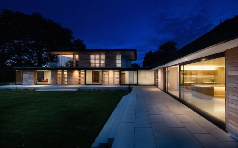 Peaceful Holm Place Residence in United Kingdom by OB Architecture