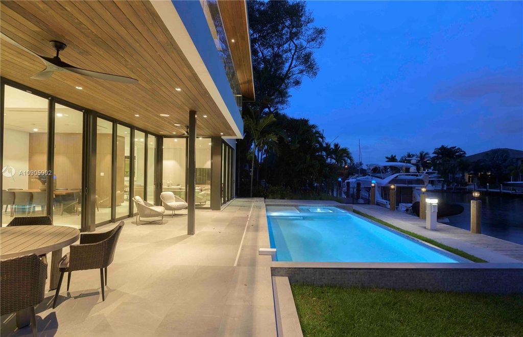 Sophisticated-Luxurious-Modern-Home-in-Fort-Lauderdale-Listing-for-4500000-38