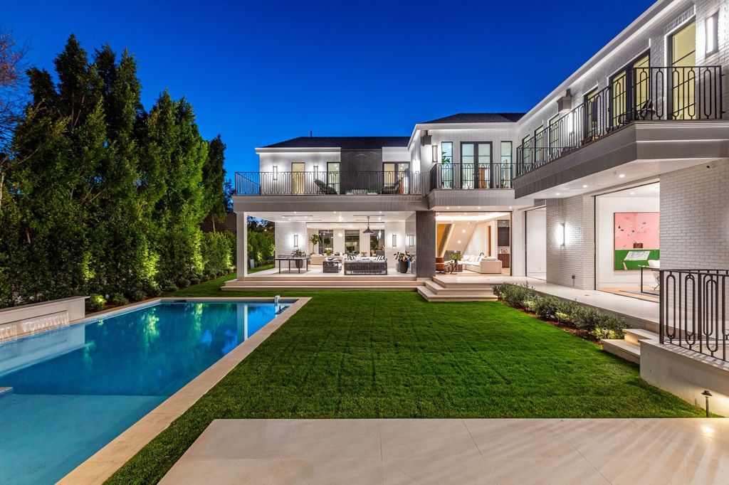 The Ultimate Entertainers Dream Home in Beverly Hills is a brand new Hamptons-inspired modern estate now available for sale. This home located at 632 N Palm Dr, Beverly Hills, California; offering 7 bedrooms and 12 bathrooms with over 13,500 square feet of living spaces.